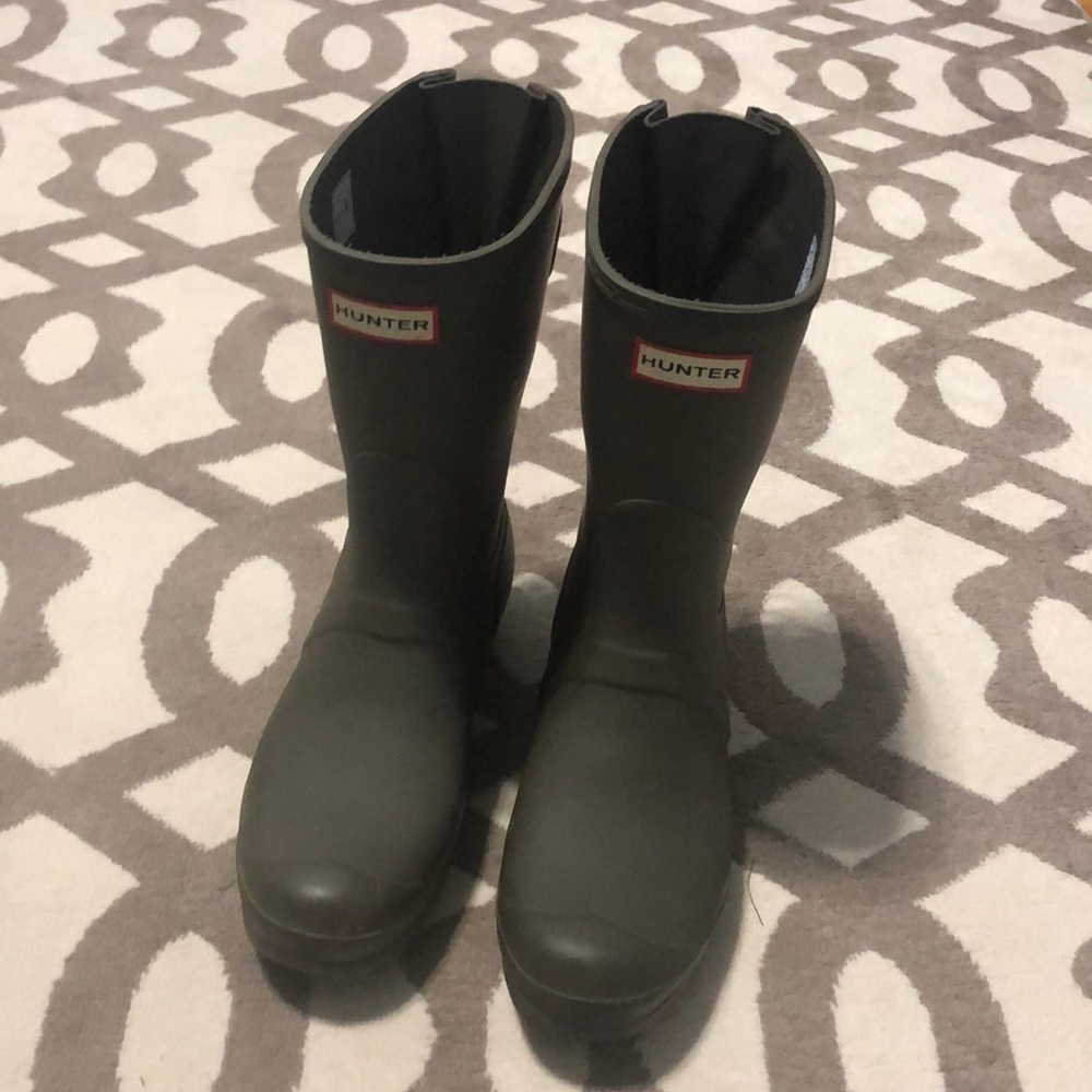 Green Hunter boots, size 10